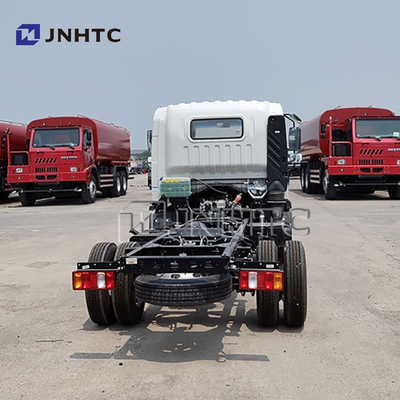 Sinotruck Howo 4x2 5 toneladas 8 toneladas Carga leve / camião de descarga Chassis Combustível diesel Euro 2 Emissão Direção esquerda