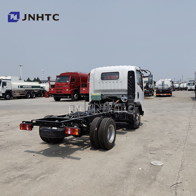 Sinotruck Howo 4x2 5 toneladas 8 toneladas Carga leve / camião de descarga Chassis Combustível diesel Euro 2 Emissão Direção esquerda