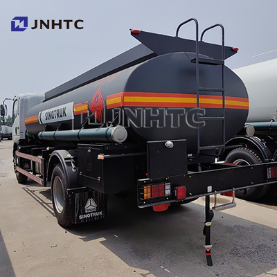 HOWO 4000 litros 5000 litros Caminhão de tanques de combustível 5 toneladas métricas Caminhões de distribuição de combustível