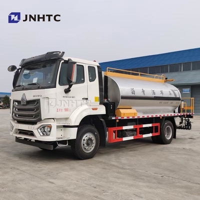 HOWO NX Equipamento de pulverização de asfalto caminhões 4X2 2206HP para venda