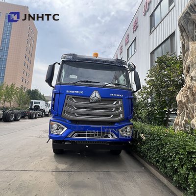 Novo Caminhão Betoneira HOWO NX 8*4 Automático com Chassi Reforçado e Descarga Reversível