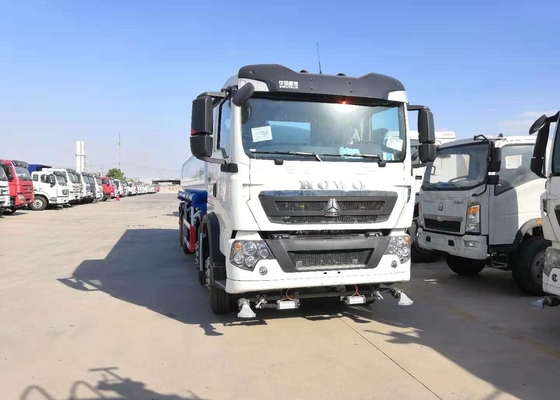266hp líquido do caminhão de depósito de gasolina 4 * 2 da água de Sinotruk 10cbm com condicionador de ar
