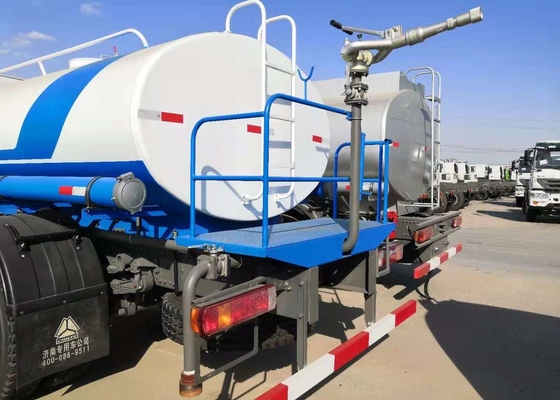266hp líquido do caminhão de depósito de gasolina 4 * 2 da água de Sinotruk 10cbm com condicionador de ar