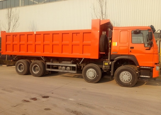 Quatro - caminhão basculante pesado 8×4 do eixo SINOTRUK 371 HP 50 toneladas que carregam 28CBM