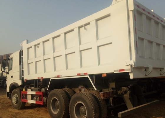 Rodas resistentes brancas do caminhão basculante dez de A7 Sinotruk Howo 6 x 4 18M3 40 T