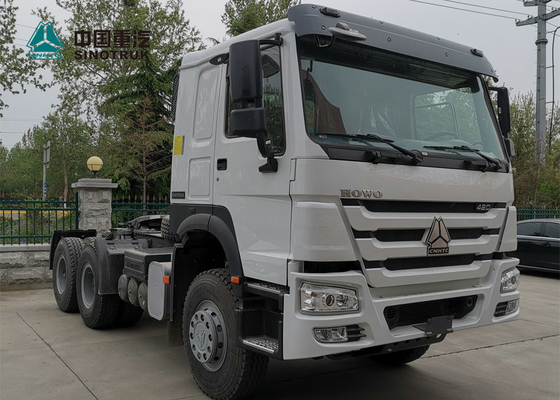 SINOTRUK Howo 6x4 principal - caminhão 371 e 420hp do trator do motor para seus pedidos