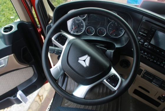 Sinotruk Howo 8x8 toda a prima da movimentação da roda - capacidade de 20-60 toneladas do caminhão 371hp do motor