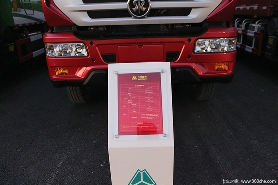 Special do caminhão de caminhão basculante da areia de SINOTRUK SWZ 8x4 nos eixos dianteiros vermelhos de cor HF12 para de 55 toneladas