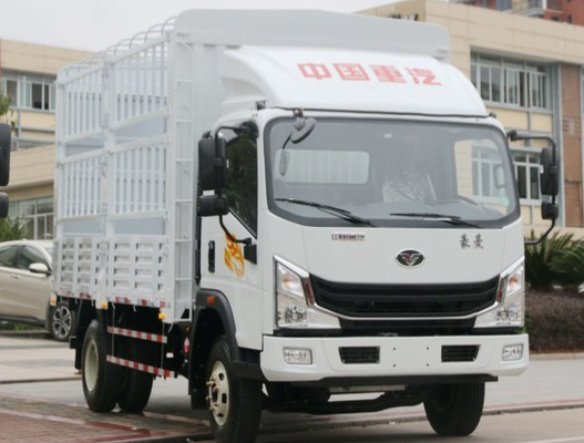 Capacidade de 40 toneladas do caminhão 380hp da carga de SINOTRUK 4x4 com o táxi alto da plataforma HW76
