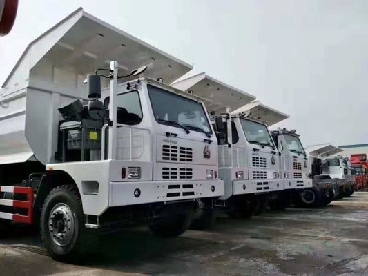 caminhões de caminhão basculante resistentes carbonosos de Sinotruck Howo do caminhão basculante 6x4 70