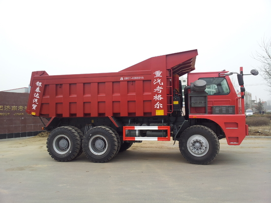 caminhões de caminhão basculante resistentes carbonosos de Sinotruck Howo do caminhão basculante 6x4 70