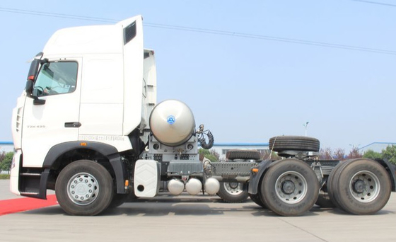 Prima branca de SINOTRUK 371HP - caminhão da cabeça do trator de Howo do pneumático do caminhão 10 do motor