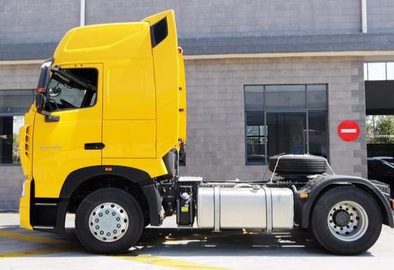 Prima de Howo do táxi do Euro 2 HW 76 - caminhão da roda da movimentação do trator 4*2 do motor