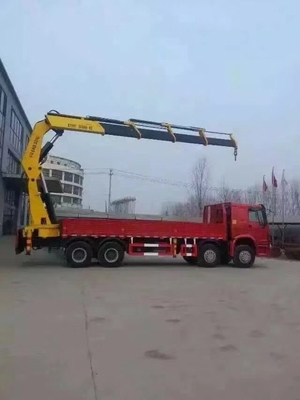 O caminhão da carga de Howo 8x4 montou o guindaste 12ton ao elevado desempenho de 20 toneladas