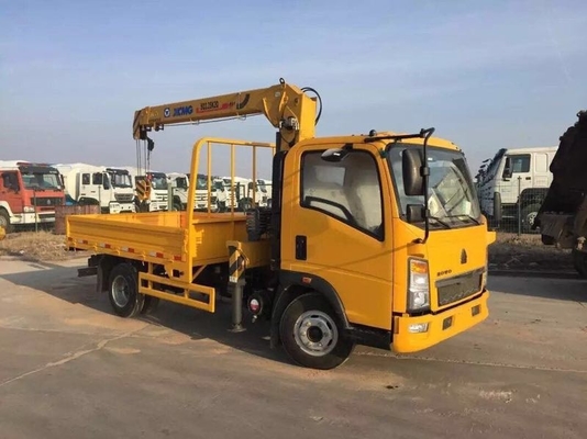 O caminhão da carga de Howo 8x4 montou o guindaste 12ton ao elevado desempenho de 20 toneladas