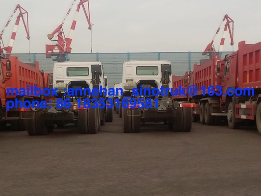 Sinotruk 6x4 10 roda a cabine do caminhão 371hp HW79 do trator com 2 dorminhocos e condicionadores de ar