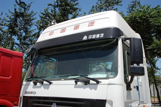 Prima da cabeça do trator de Sinotruk Howo 4x2 - caminhão do motor