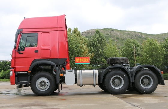 Sinotruk vermelho Howo 6x4 semi principal - caminhão 10 Wheeler Trator Truck do motor