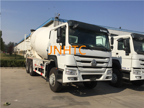 Controle de regulador de pressão de Mercedes Concrete Mixer Truck With da cabine HW76