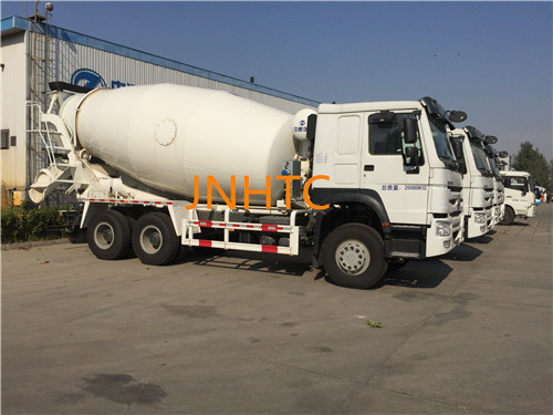 Controle de regulador de pressão de Mercedes Concrete Mixer Truck With da cabine HW76