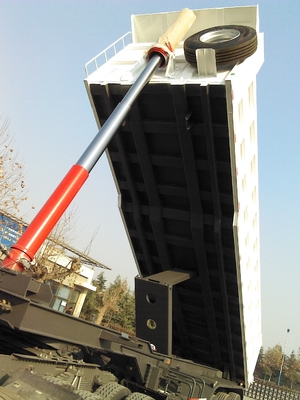 Sinotruk três reboques resistentes de 50 toneladas de Axle Front semi para o transporte da areia