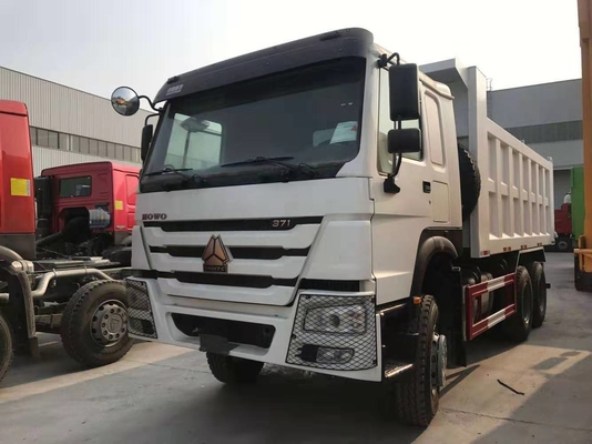 SINOTRUK Howo 6x4 3 Axle Dump Truck 30 toneladas que carregam o caminhão basculante resistente Tipper Truck
