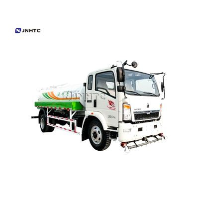 Caminhão de tanque 4x2 da água clara de SINOTRUK HOWO com 14m Front Sprinkler