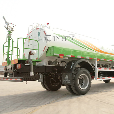 Caminhão de tanque 4x2 da água clara de SINOTRUK HOWO com 14m Front Sprinkler