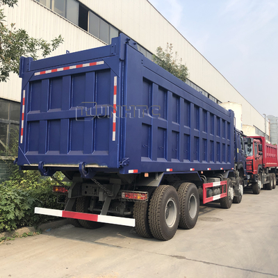 Auto de SINOTRUK HOWO 12 Wheeler Heavy Duty Dump Truck que carrega 8x4 3cbm 371hp