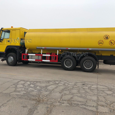 Reboque Euro2 Euro3 25000L 6x4 do petroleiro do combustível de óleo de Sinotruk HOWO 371hp