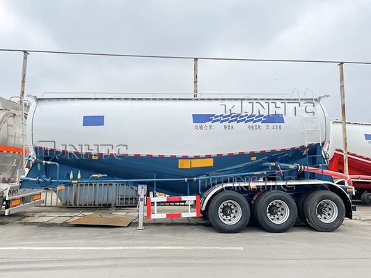 Do reboque maioria do cimento de SINOTRUK 3 Alxes motor diesel 45 de 50 toneladas Cbm