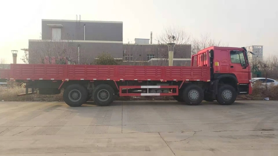 Veículo com rodas Heavy Van do caminhão 8*4 12 da carga do leito de Sinotruk HOWO