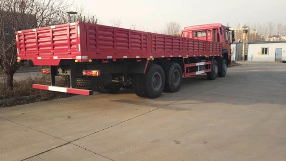 Veículo com rodas Heavy Van do caminhão 8*4 12 da carga do leito de Sinotruk HOWO