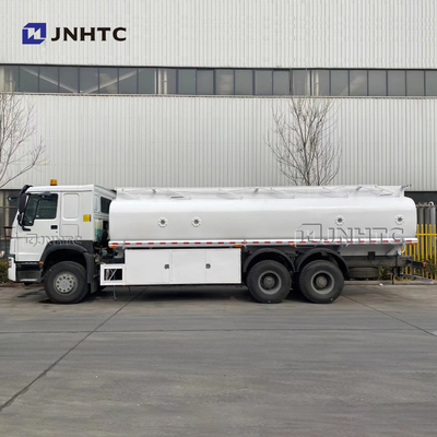Caminhão de petroleiro do combustível de HOWO 6x4 336hp com o petroleiro 20cbm