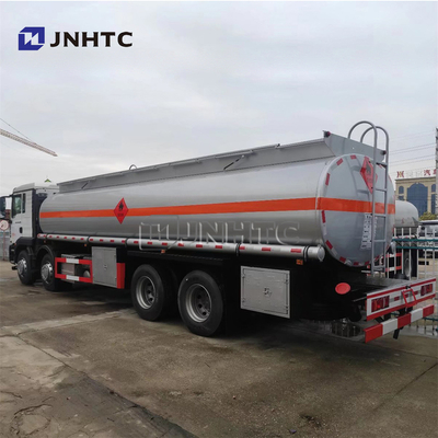8x4 20000 litros 30000 de Sinotruk litros de caminhões de depósito de gasolina 25000 litros lubrificam o caminhão de petroleiro