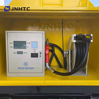 Modelo novo 3000l de caminhão de depósito de gasolina 4x2 da luz de Sinotruk Howo