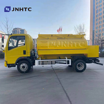 Modelo novo 3000l de caminhão de depósito de gasolina 4x2 da luz de Sinotruk Howo