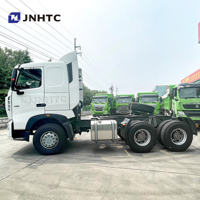 Euro2 HOWO principal - o caminhão 420hp do motor transporta o caminhão de reboque de Sinotruk das rodas 6x4 10