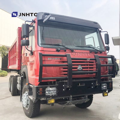 Caminhão basculante da cor vermelha 336hp Sinotruk Howo com 10 rodas e capacidades 18m3