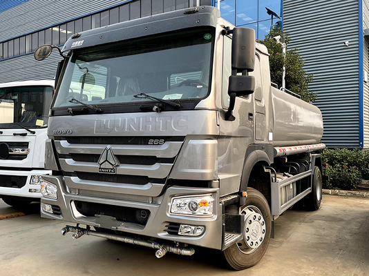 O caminhão 6x4 10 do pulverizador de água de Sinotruk roda o caminhão do sistema de extinção de incêndios da água 15000L