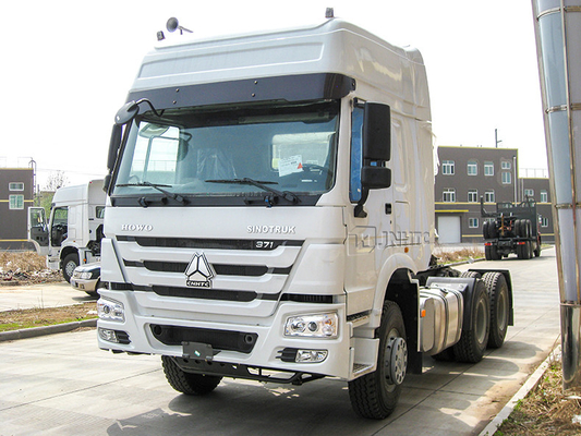 Sinotruk Howo 6x4 10 roda o motor diesel 371hp 420hp do reboque de trator noun compacto